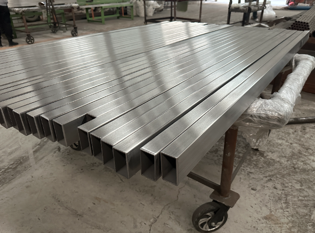 儋州新能源汽车用不锈钢方管 现货